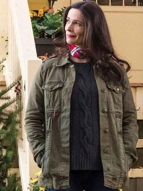 Elizabeth Tulloch Superman and Lois Lane Green Jacket